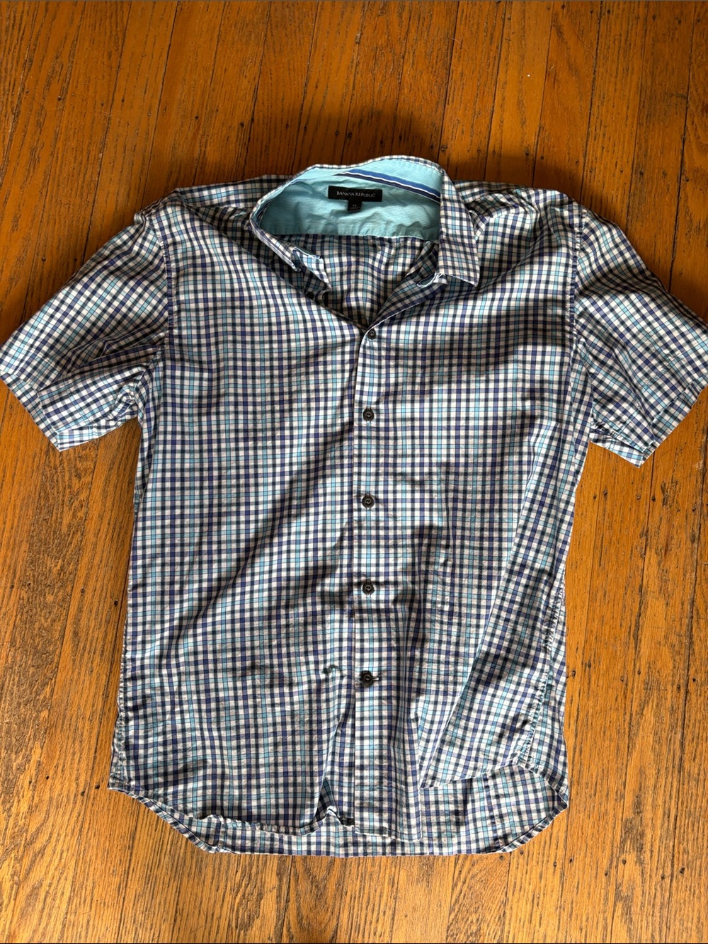 Banana Republic Casual Short Sleeve Button-Down Shirt - Blue Plaid